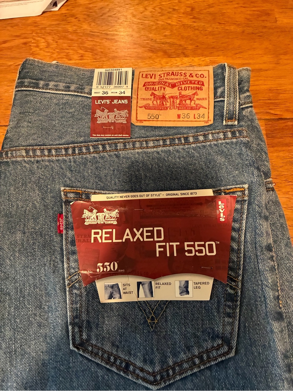 Levi's Relaxed Fit 550 Men's Jeans - Light Blue Denim with Red Tabs